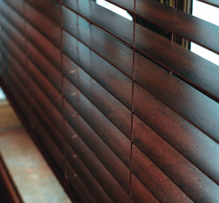 wood venetian blinds